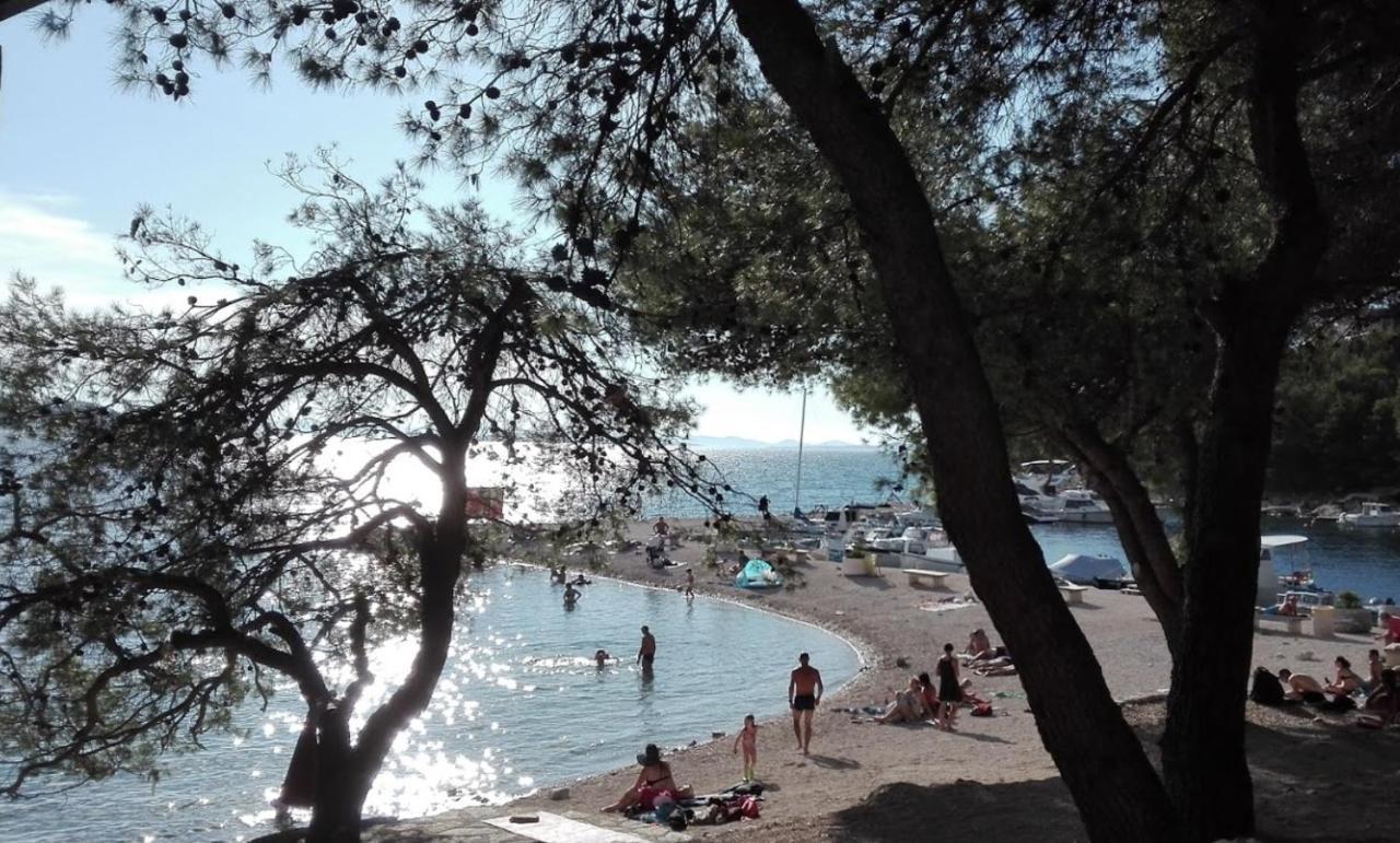Miabella Resort Drage Buitenkant foto